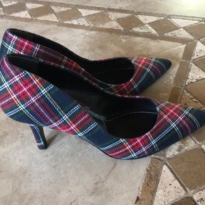 Charles by Charles David Plaid Heels size 7